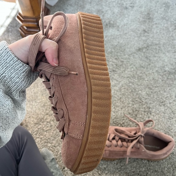 Misbehave Suede Platform Sneakers in Blush Rose Size 6 - Picture 8 of 9